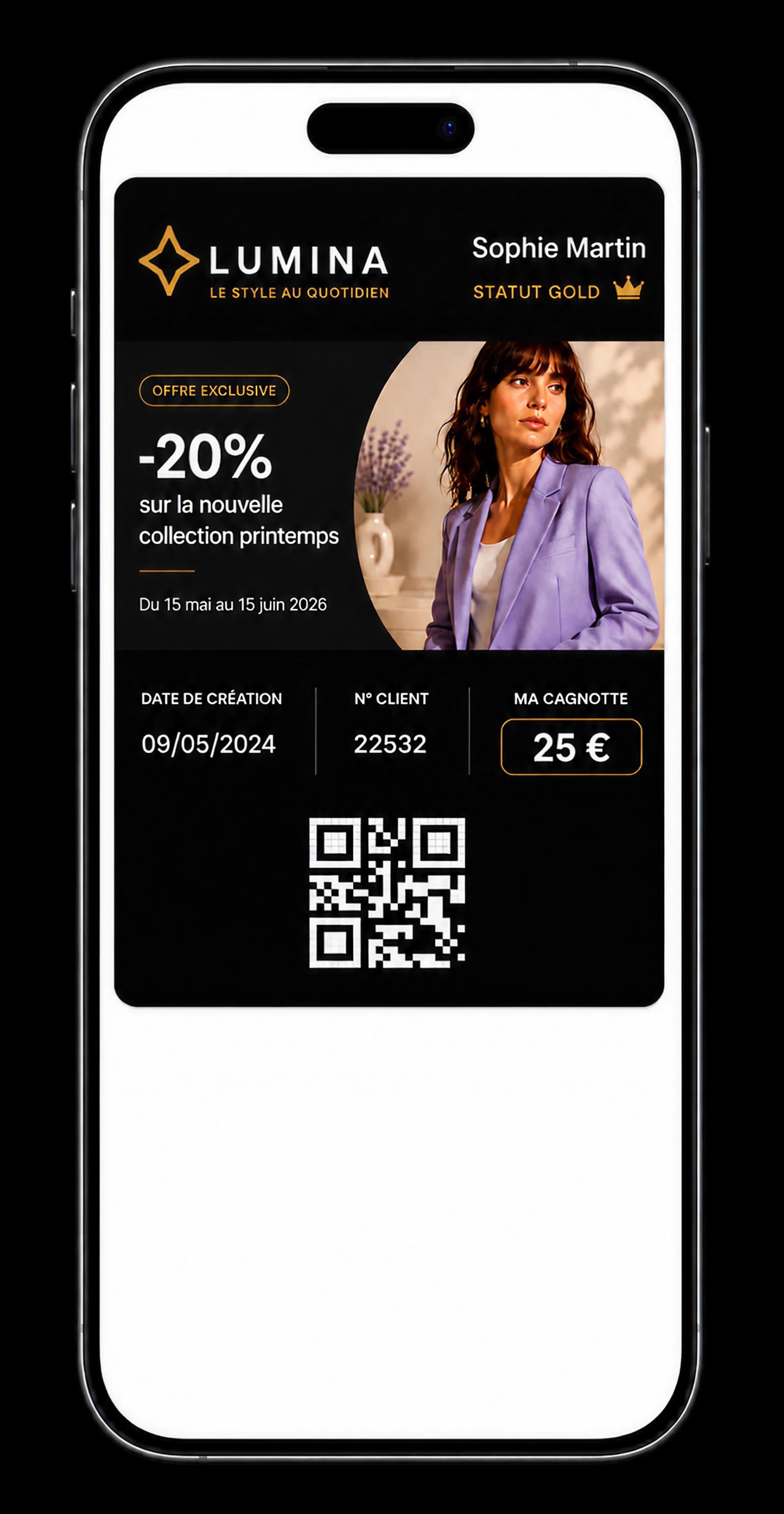 iPhone affichant une carte de fidélité retail dans Apple Wallet